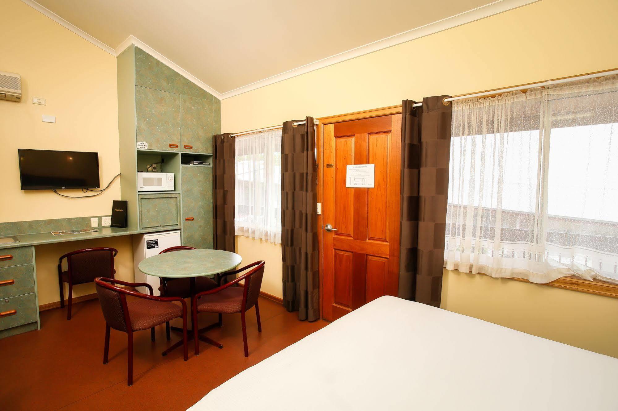 Downs Motel Toowoomba Εξωτερικό φωτογραφία