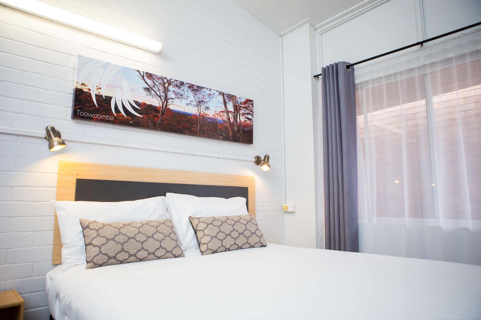 Downs Motel Toowoomba Εξωτερικό φωτογραφία